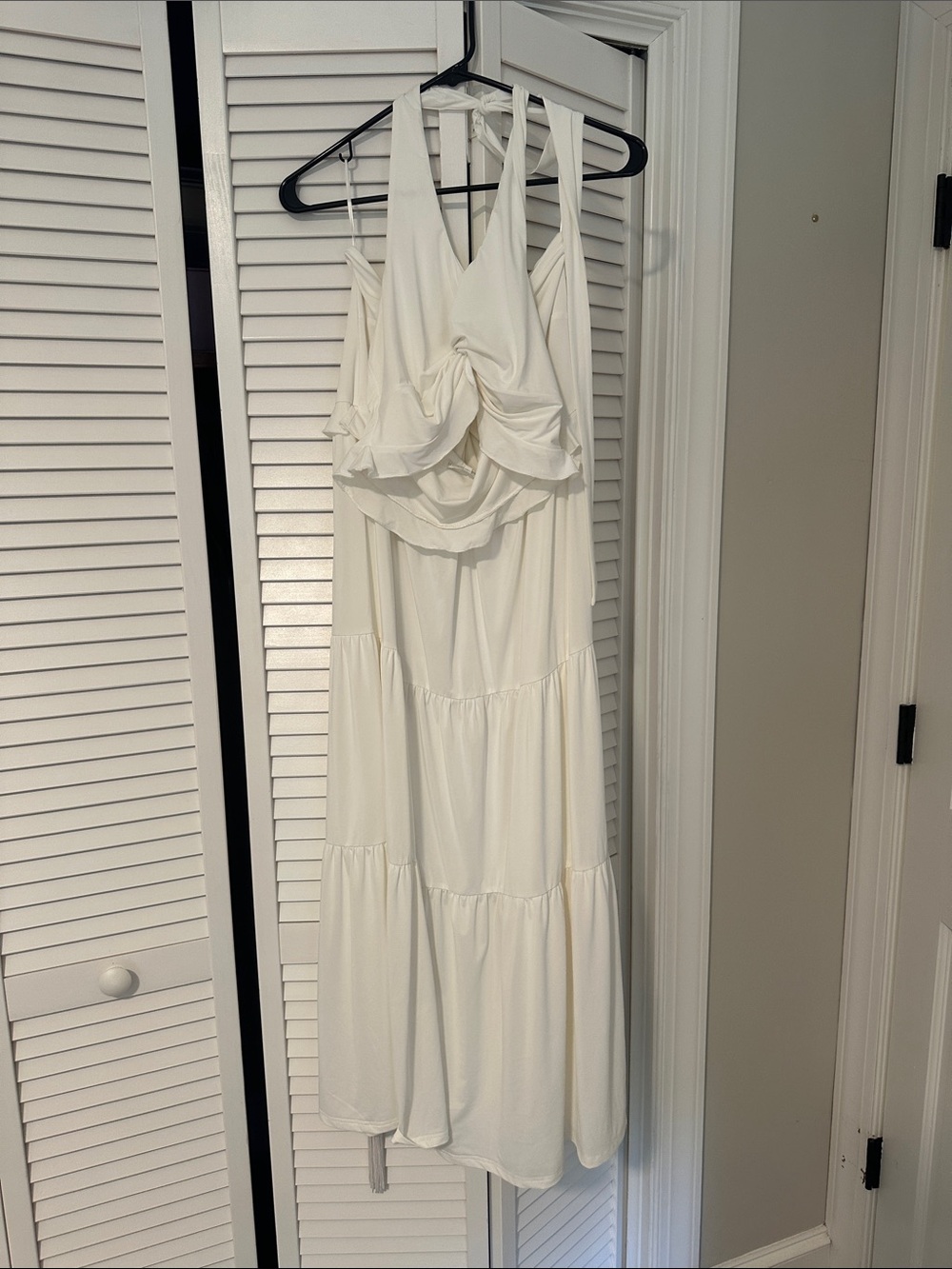 Noelle Maxi Skirt Set in White - Picture 8 of 10